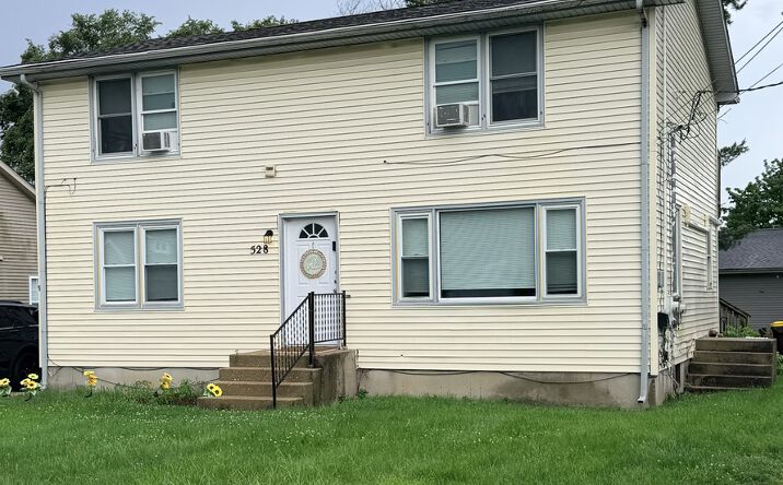 Pictures of Multifamily property located at 528 King Street, Belvidere, IL 61008 for sales - image #1