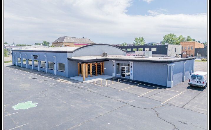 Pictures of Special Purpose property located at 210 Wisconsin Street, New London, WI 54961-1172 for sales - image #1