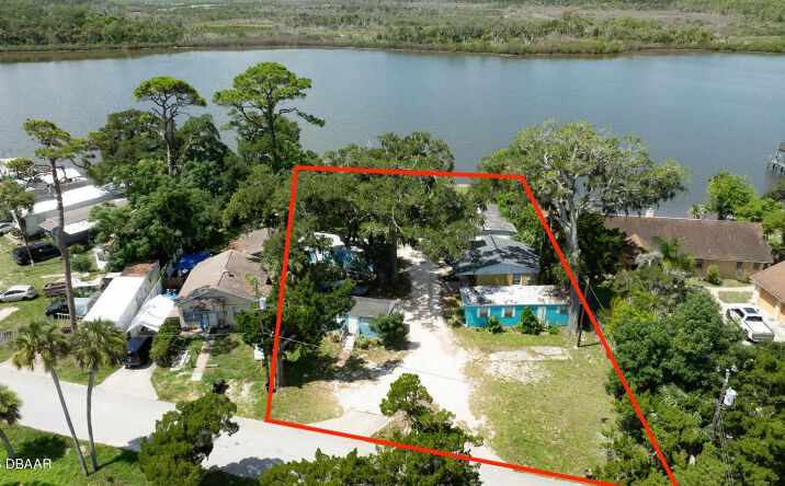 Pictures of Multifamily property located at 5564 W Bayshore Drive, Port Orange, FL 32127 for sales - image #1