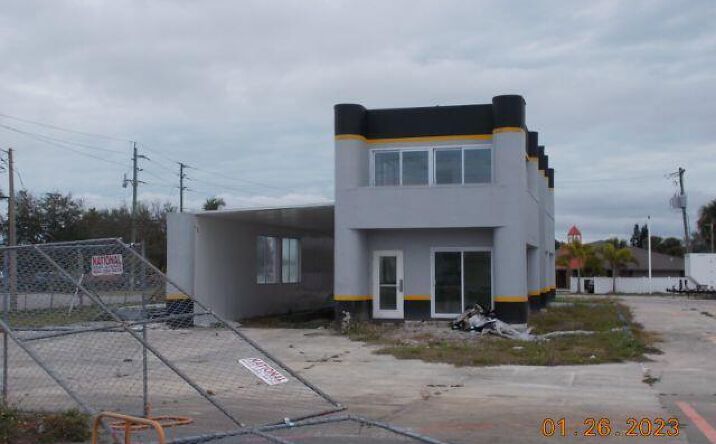 Pictures of Retail property located at 890 N Courtenay Parkway, Merritt Island, FL 32953 for sales - image #1