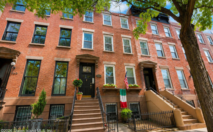 Pictures of Multifamily property located at 560 Henry Street, Brooklyn, NY 11231 for sales - image #1