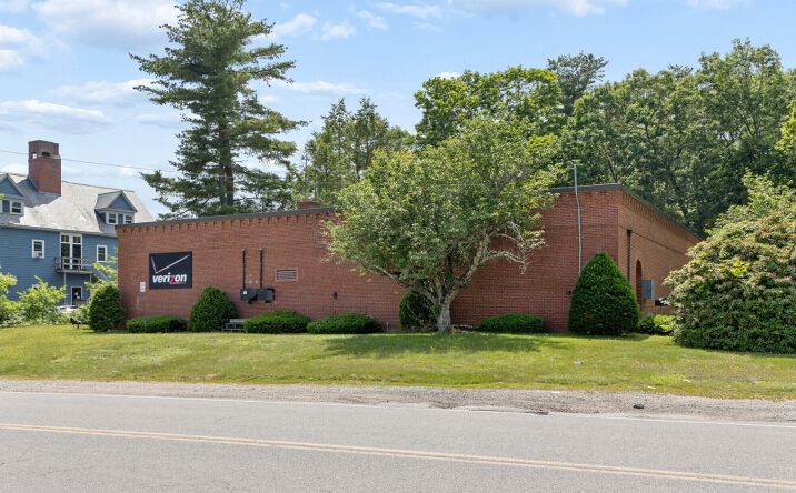 Pictures of Special Purpose property located at 1212 MAMMOTH RD, DRACUT, MA 01826-3034 for sales - image #1