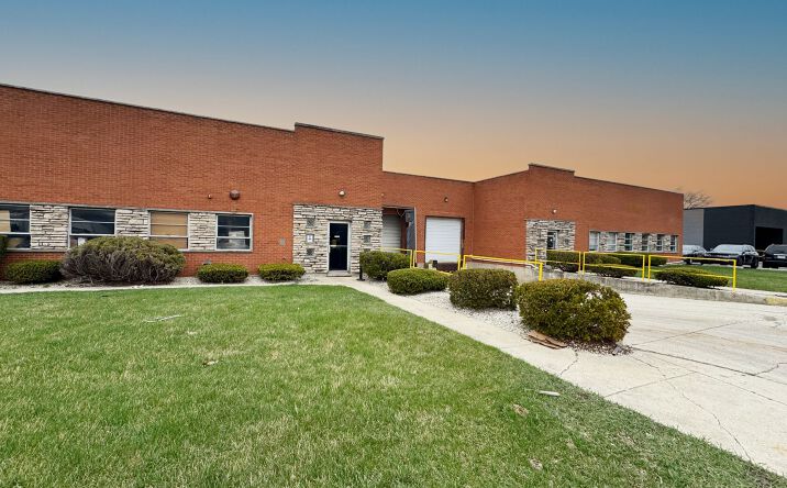 Pictures of Industrial property located at 100 W Laura Dr, Addison, IL 60101 for sales - image #1