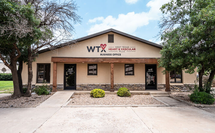 Pictures of Office property located at 4302 22ND PL, LUBBOCK, TX 79410-1140 for sales - image #1