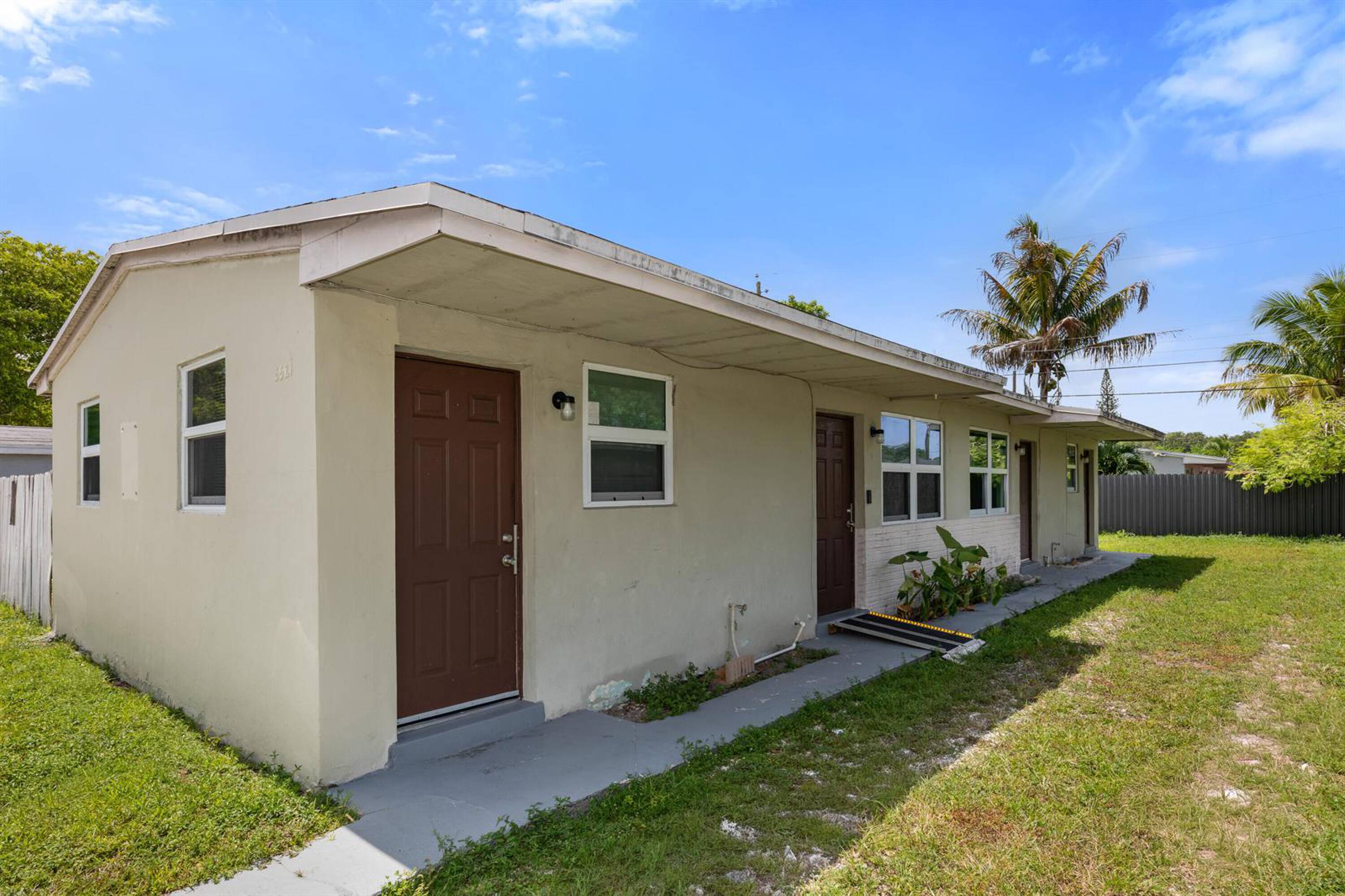 5521 SW 34th Street Unit 2 Unit 1-2  