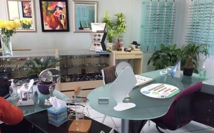Pictures of Business for Sale, Office, Retail property located at XXXX W Flagler St, Miami, FL 33135 for sales - image #1