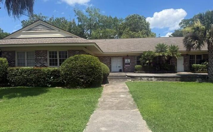 Pictures of Special Purpose property located at 84 Halsey Boulevard, Charleston, SC 29401 for sales - image #1