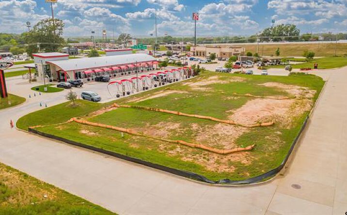 Pictures of Land property located at 8407 Military Dr., Tyler, TX 75706 for sales - image #1
