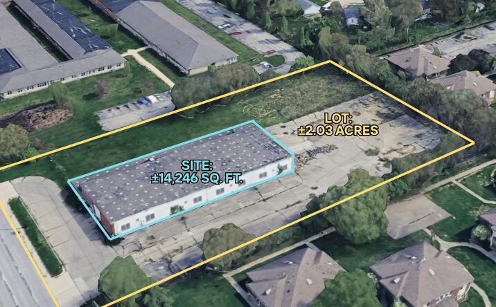 Pictures of Industrial property located at 3235 N EMERSON AVE, INDIANAPOLIS, IN 46218-2413 for sales - image #1