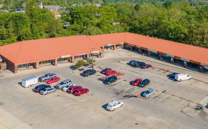 Pictures of Retail property located at 280-318 Northland Blvd, Springdale, OH 45240 for sales - image #1