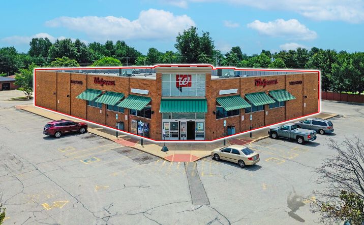 Pictures of Retail property located at 4400 NW 23rd St, Oklahoma City, OK 73107 for sales - image #1