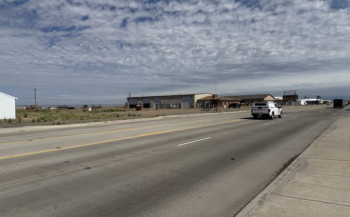 Pictures of Industrial property located at 915 N Dumas Ave, Dumas, TX 79029 for sales - image #1