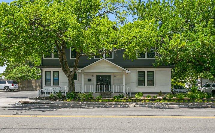 Pictures of Retail property located at 1405 West Koenig Lane, Austin, TX 78756 for sales - image #1