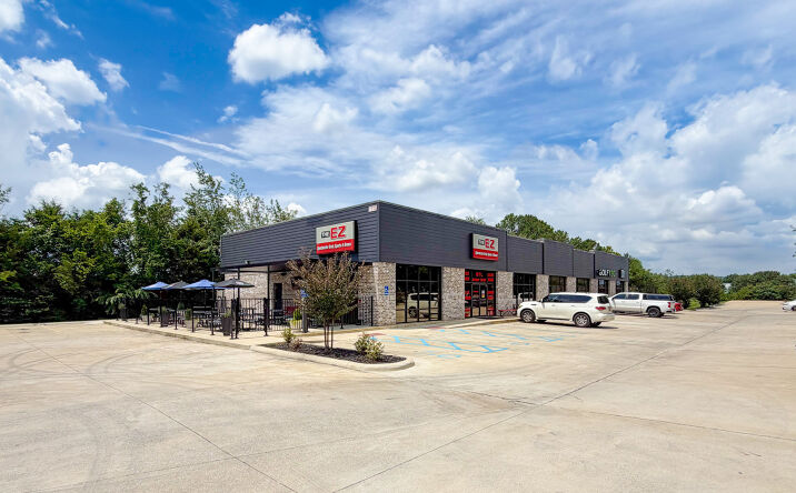 Pictures of Retail property located at 1115 McMurtrie Drive Northwest, Huntsville, AL 35806 for sales - image #1