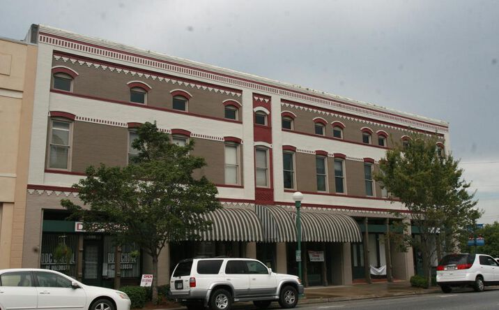 Pictures of Land property located at 109-117 S Patterson Street, Valdosta, GA 30601 for sales - image #1