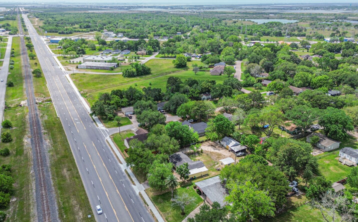 Pictures of Mixed Use property located at 1732 HWY 3, LA MARQUE, TX 77568-6002 for sales - image #1