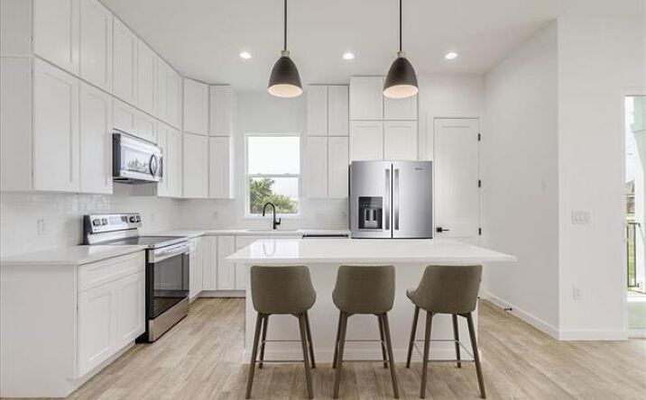 Pictures of Multifamily property located at 136 Lourdes Ct #B, Dripping Springs, TX 78620 for sales - image #1