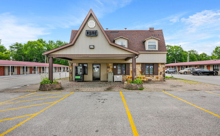 Pictures of Hospitality property located at 2321 Southgate Parkway, Cambridge, OH 43725 for sales - image #1