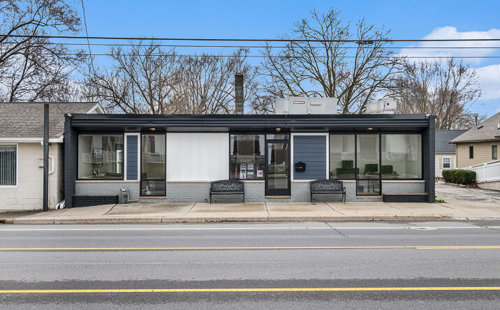 Pictures of Retail, Office property located at 8127 Miller Road, Swartz Creek, MI 48473 for sales - image #1
