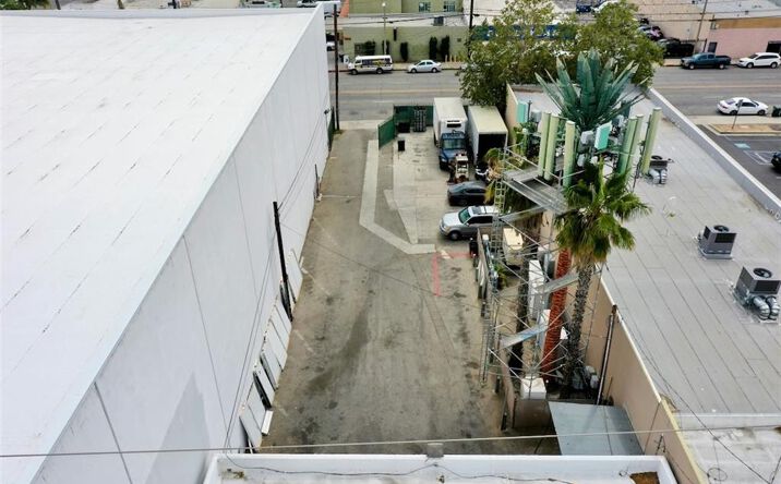 Pictures of Retail, Industrial property located at 1423 Truman St., San Fernando, CA 91340 for sales - image #1