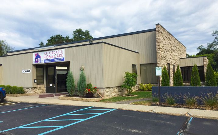 Pictures of Office property located at 30640 W 12 Mile Rd, Farmington Hills, MI 48334 for sales - image #1