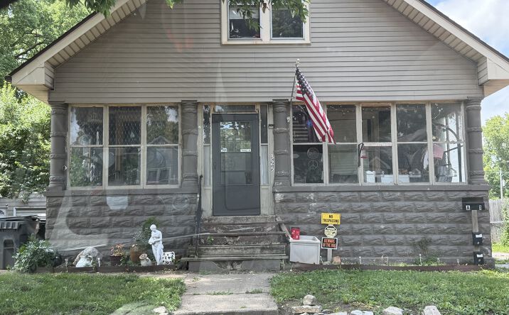Pictures of Multifamily property located at 325 S Capitol Street, Pekin, IL 61554 for sales - image #1