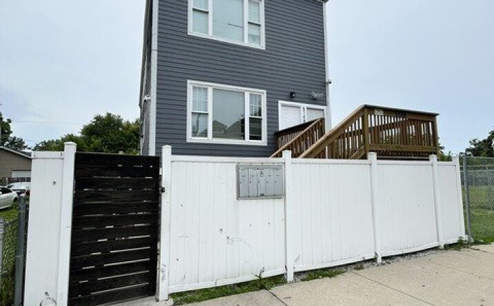 Pictures of Multifamily property located at 5148 S Wolcott Avenue, Chicago, IL 60609 for sales - image #1