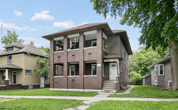 Pictures of Multifamily property located at 361-365 S Evergreen Avenue, Kankakee, IL 60901 for sales - image #1