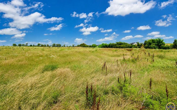 Pictures of Land property located at NW 86th St, Topeka, KS 66617 for sales - image #1