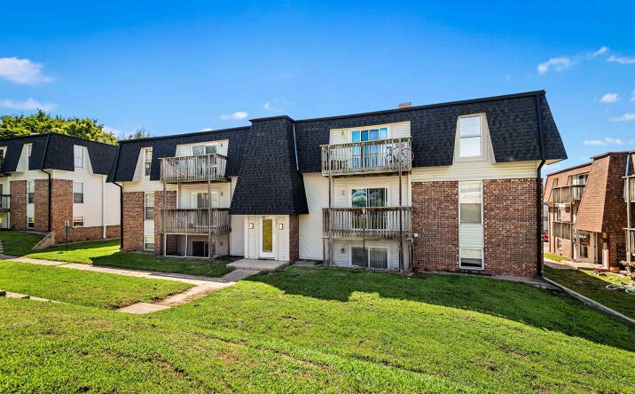 Pictures of Multifamily property located at 713 Dondee Dr., Manhattan, KS 66502 for sales - image #1