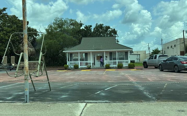 Pictures of Special Purpose property located at 705; 530 Mcdonald St; Carswell Ave, Waycross, GA 31501 for sales - image #1