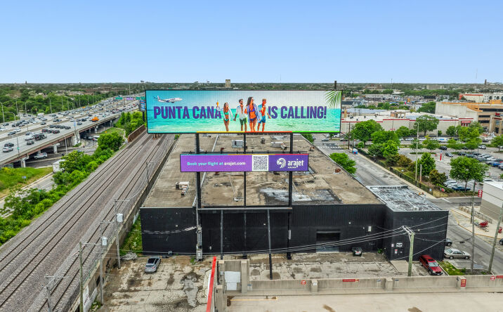 Pictures of Special Purpose property located at 2367 W Logan Boulevard, Chicago, IL 60647 for sales - image #1