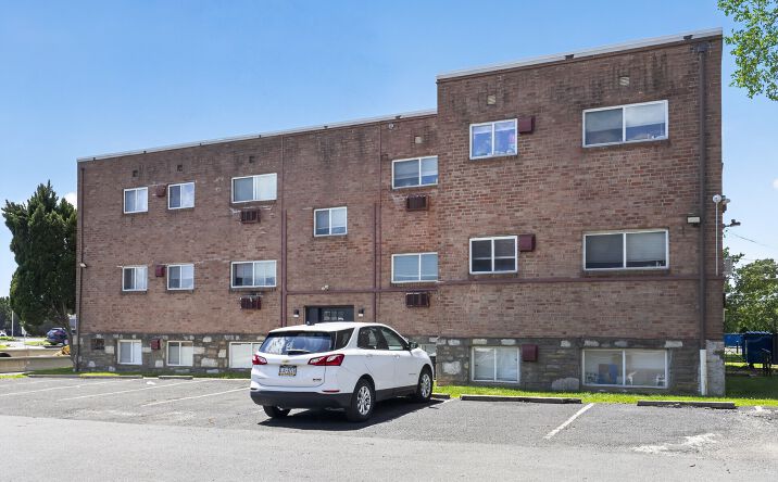 Pictures of Multifamily property located at 9400 Roosevelt Boulevard, Philadelphia, PA 19115 for sales - image #1