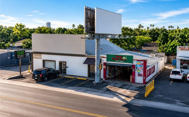 Pictures of Office, Retail, Industrial property located at 2243 Pecan Boulevard, McAllen, TX 78501 for sales - image #1