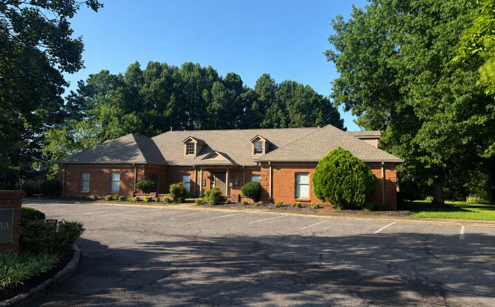 Pictures of Office property located at 1384 Cordova Cv, Germantown, TN 38138 for sales - image #1