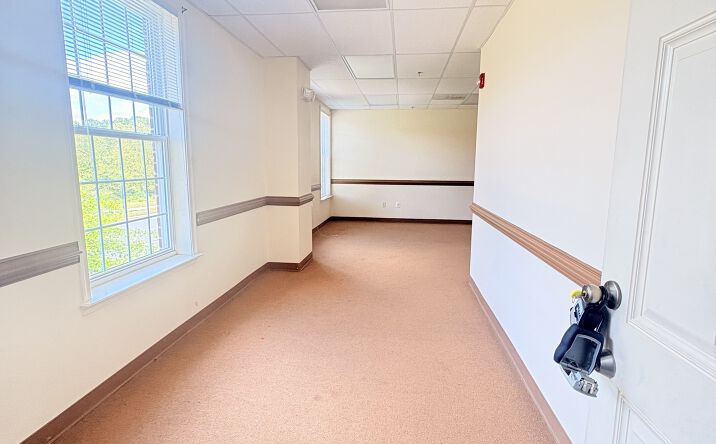 Pictures of Office property located at 601 7th Street, Laurel, MD 20707 for sales - image #1