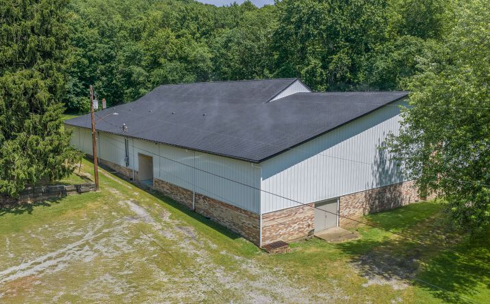 Pictures of Retail property located at 6297 Columbia Road Northwest, Dover, OH 44622 for sales - image #1