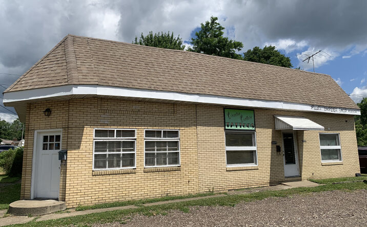 Pictures of Retail, Mixed Use property located at 3705 Mahoning Rd NE, Canton, OH 44705 for sales - image #1