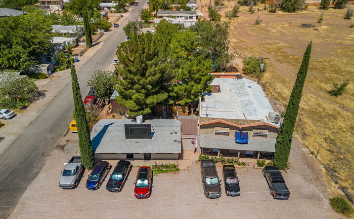 Pictures of Mixed Use, Retail, Multifamily property located at 385 North State Street, La Verkin, UT 84745 for sales - image #1