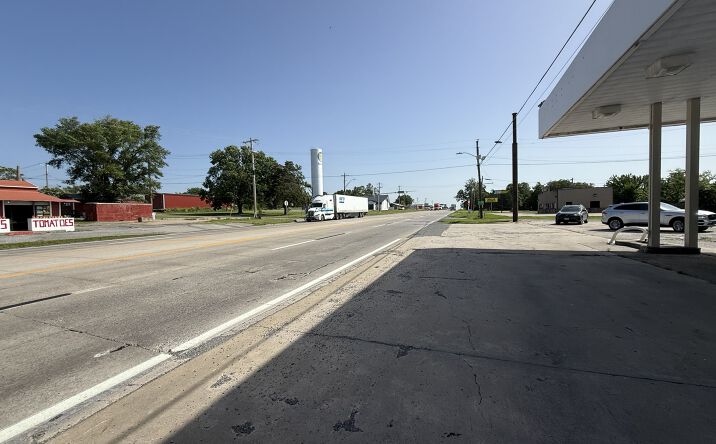 Pictures of Retail property located at 319 Choctaw Ave, Savanna, OK 74565 for sales - image #1