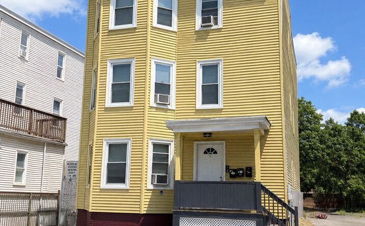 Pictures of Multifamily property located at 8 VARNUM ST, LYNN, MA 01905 for sales - image #1