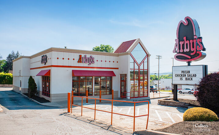 Pictures of Retail property located at 2605 Brodhead Road, Aliquippa, PA 15001 for sales - image #1