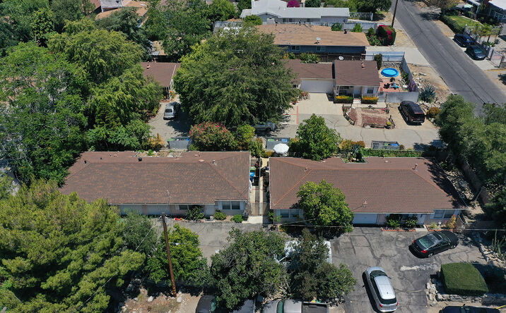 Pictures of Multifamily property located at 6801-6809 Valmont St, Tujunga, CA 91042 for sales - image #1
