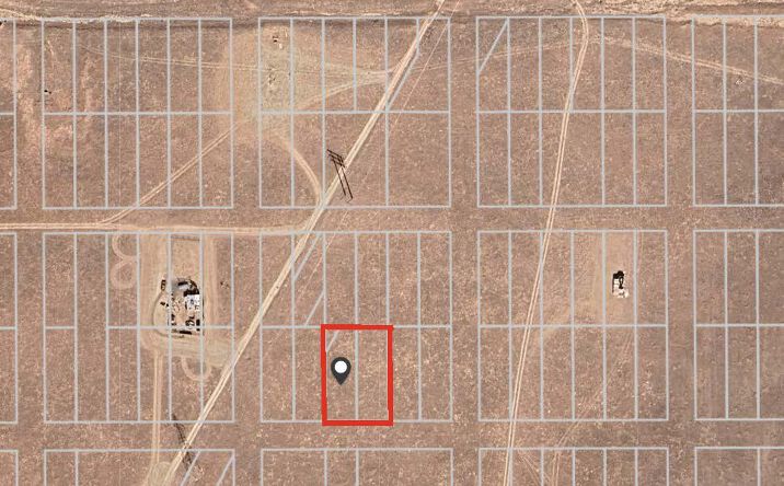Pictures of Land property located at I10/VIC VAC AVE, DEL SUR, CA 93536 for sales - image #1