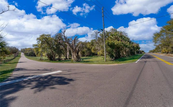 Pictures of Land property located at 2450, Apopka, FL 32712 for sales - image #1