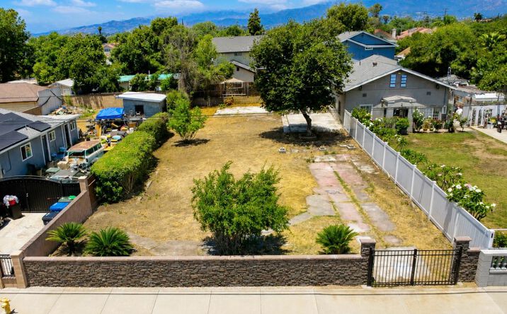 Pictures of Land property located at 949 West Grand Avenue, Pomona, CA 91766 for sales - image #1