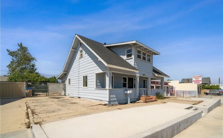 Pictures of Multifamily property located at 745 E Holt, Ontario, CA 91761 for sales - image #1