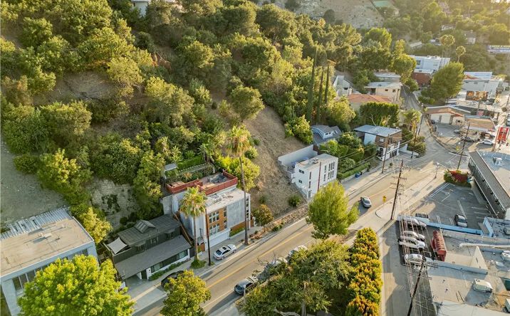 Pictures of Land property located at 12448 Laurel Terrace Drive, Studio City, CA 91604 for sales - image #1