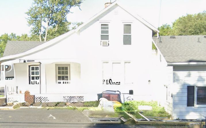 Pictures of Multifamily property located at 7444 Lake Ave., Elyria, OH 44035 for sales - image #1