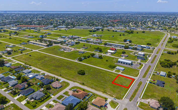 Pictures of Retail, Office property located at 801 Northeast 8th Terrace, Cape Coral, FL 33909 for sales - image #1